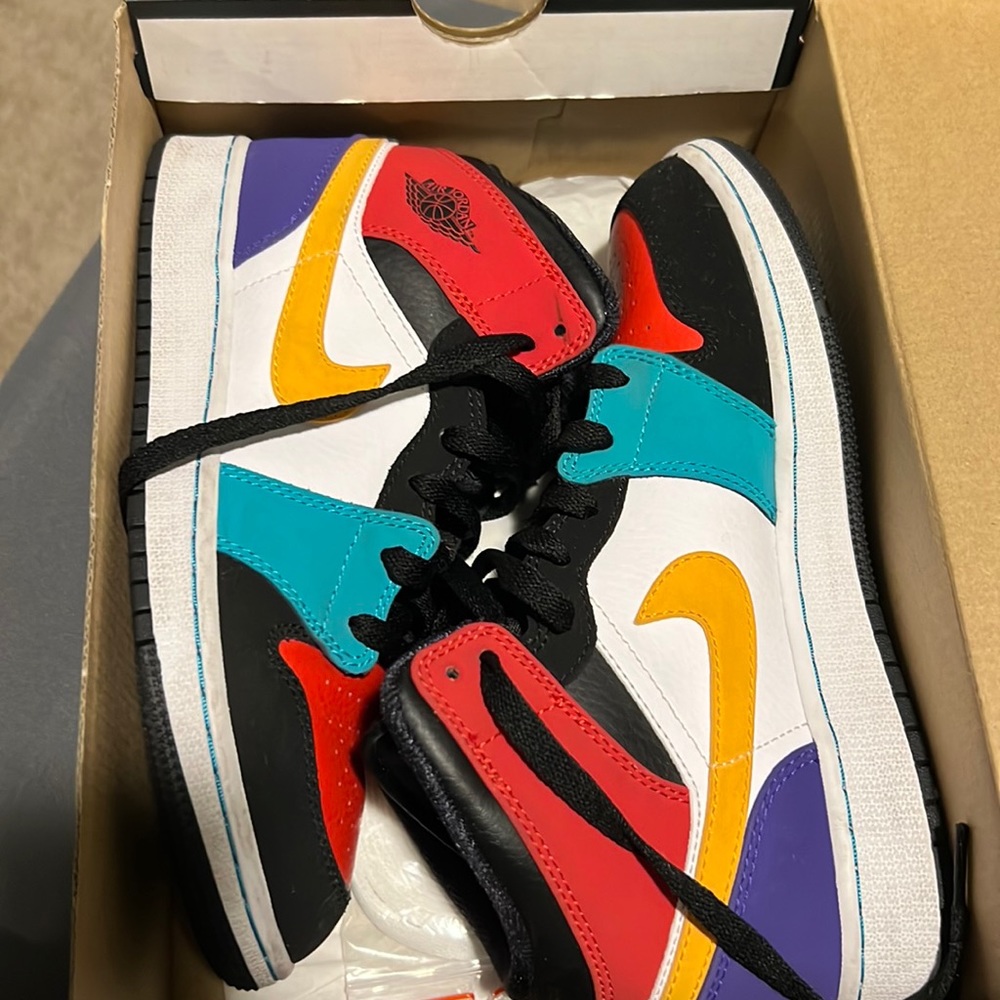 Air Jordan 1 Mid( Grade School)
